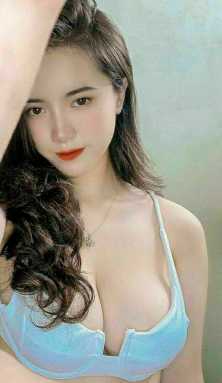 Người vợ dối Chồng yêu tăng ca mỗi ngày để ở lại chịch với anh giám đốc